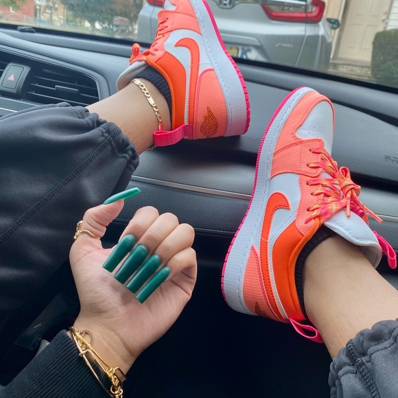 Meet your Posher, Ayanna - Picture 2 of 7